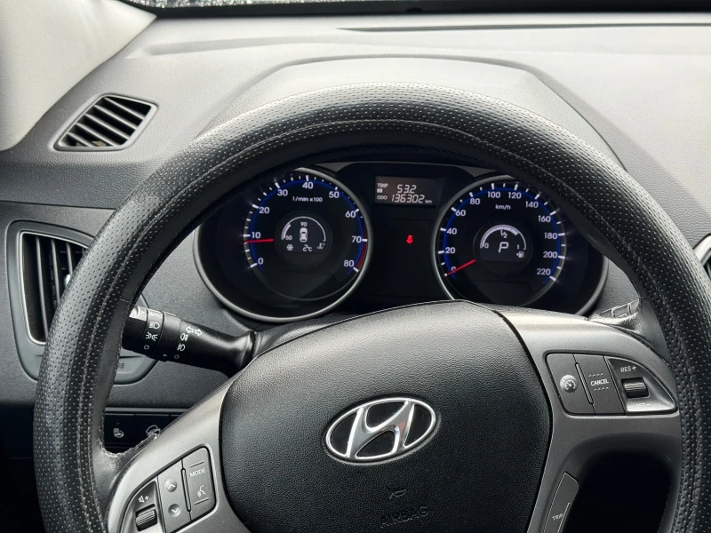 Hyundai IX35, снимка 6 - Автомобили и джипове - 53063228