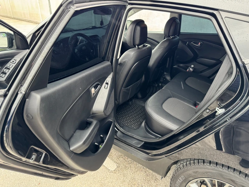 Hyundai IX35, снимка 10 - Автомобили и джипове - 53063228
