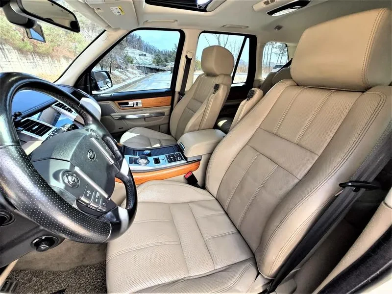 Land Rover Range Rover Sport 3.0D, снимка 15 - Автомобили и джипове - 54500517