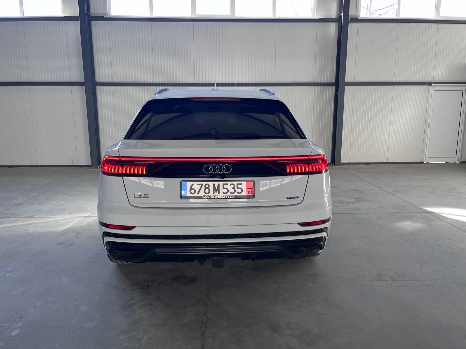 Audi Q8 55 TFSI Technik S LINE - изображение 4