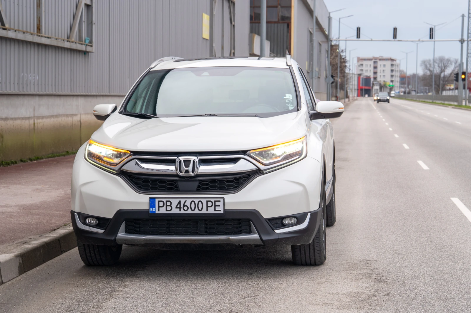 Honda Cr-v 1.5 Turbo TOURING 4X4 , снимка 6 - Автомобили и джипове - 53237378
