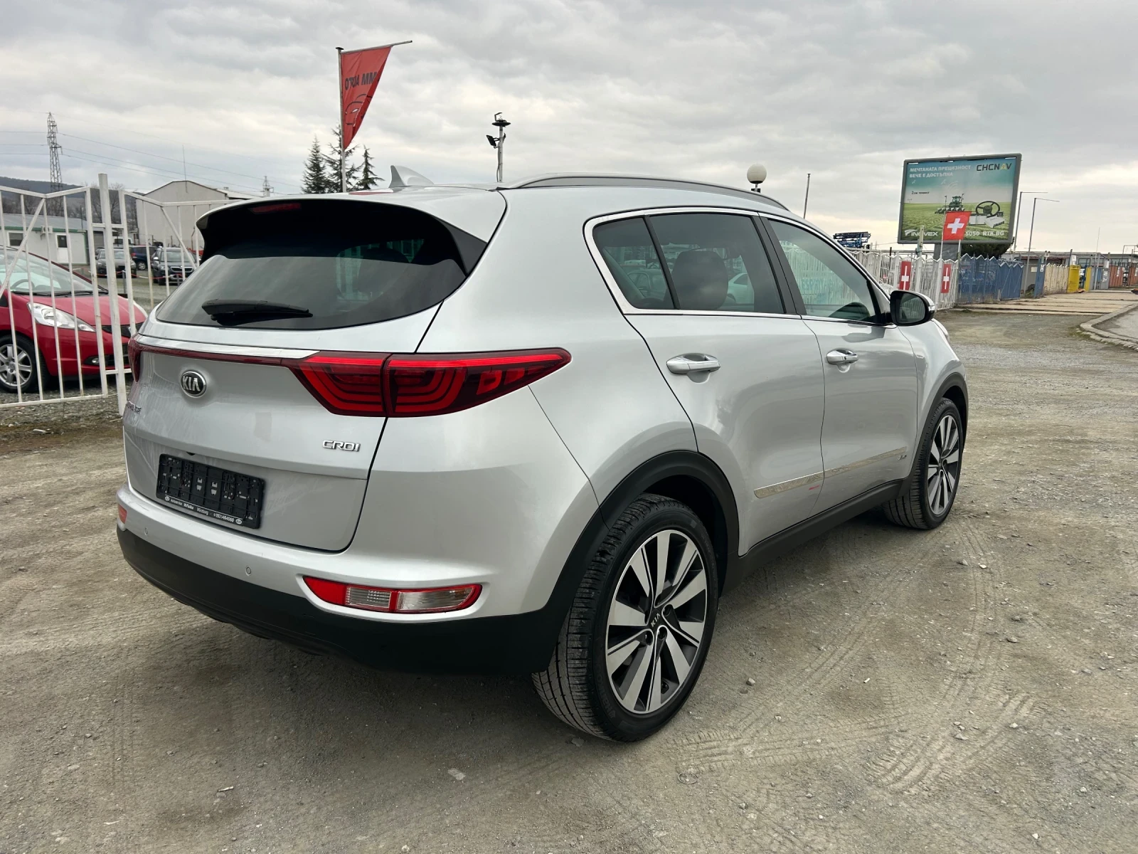 Kia Sportage GT LINE  2.0-185 4X4 /DISTRONIC /АВТОМАТИК/ ЕВРО6 - изображение 5