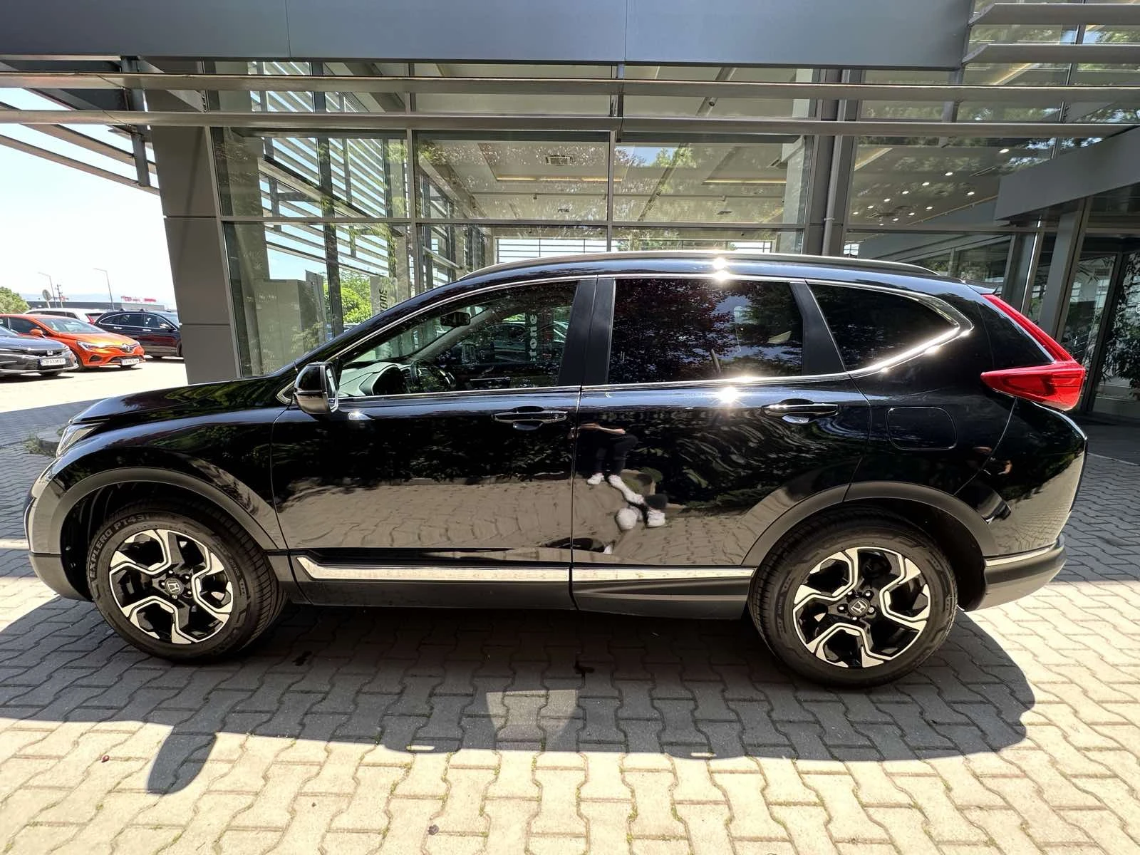 Honda Cr-v 1.5 i-VTEC TURBO Premium - изображение 8