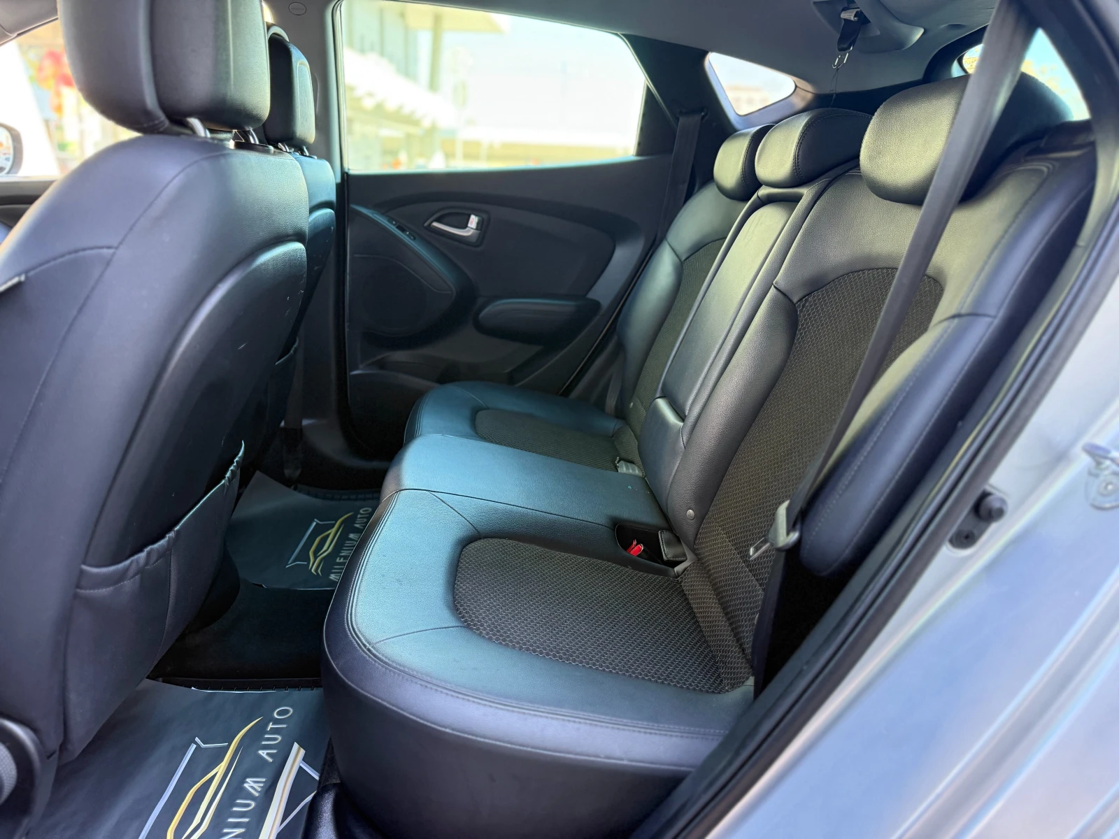 Hyundai IX35 6 МЕСЕЦА ГАРАНЦИЯ/2.0CRDI 136к.с. Кожа/Подгрев - изображение 8