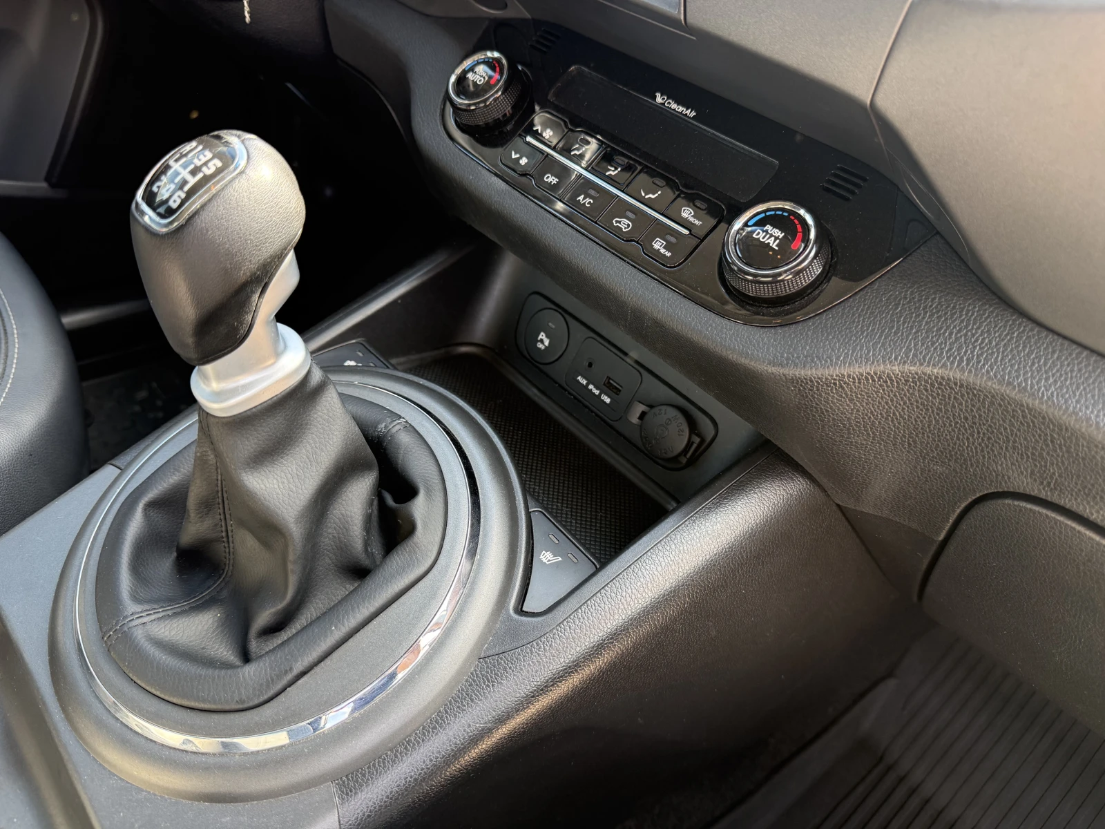 Kia Sportage 1.7CRDI, снимка 12 - Автомобили и джипове - 54245225