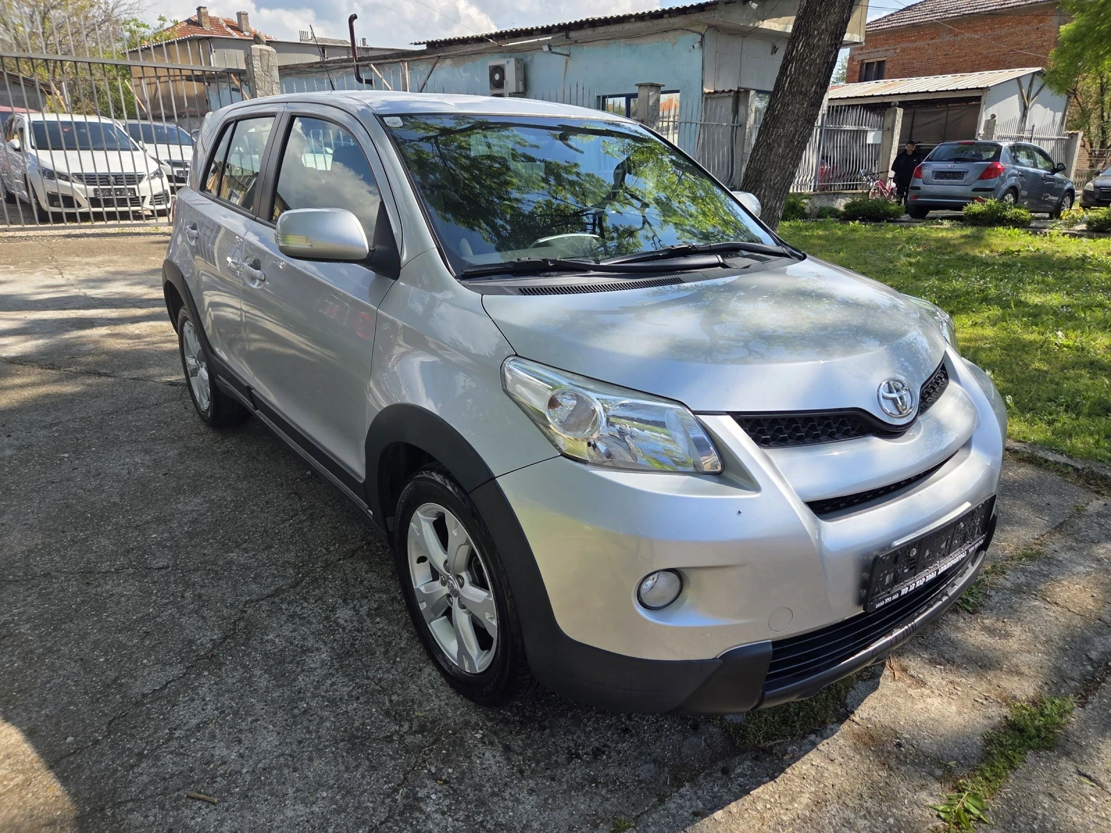 Toyota Urban Cruiser, снимка 3 - Автомобили и джипове - 54390169