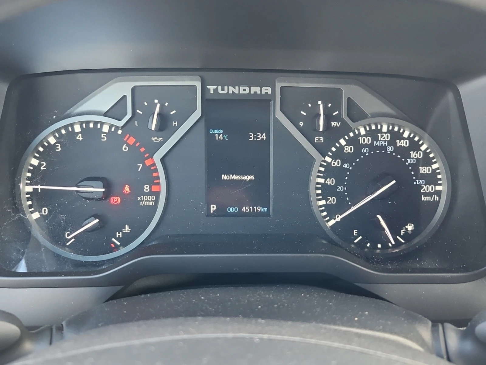Toyota Tundra 4WD SR CrewMax , снимка 12 - Автомобили и джипове - 54470147