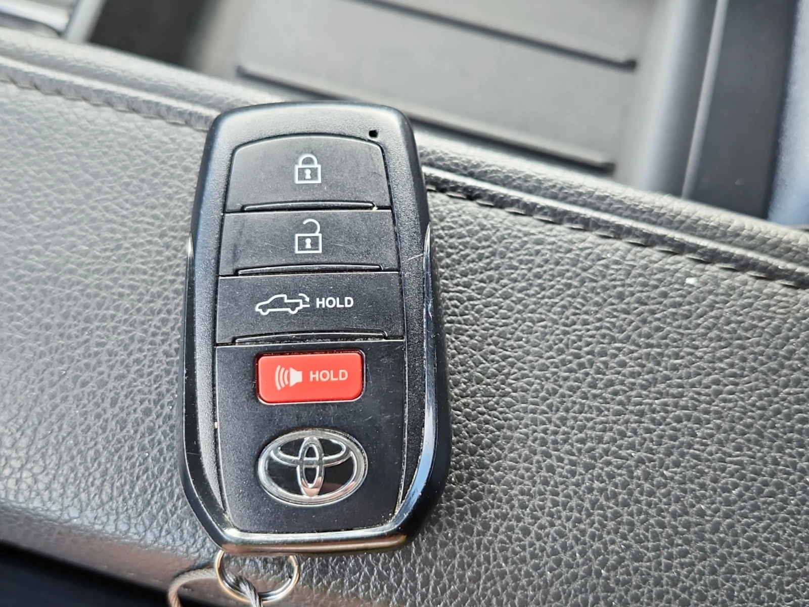 Toyota Tundra 4WD SR CrewMax , снимка 13 - Автомобили и джипове - 54470147
