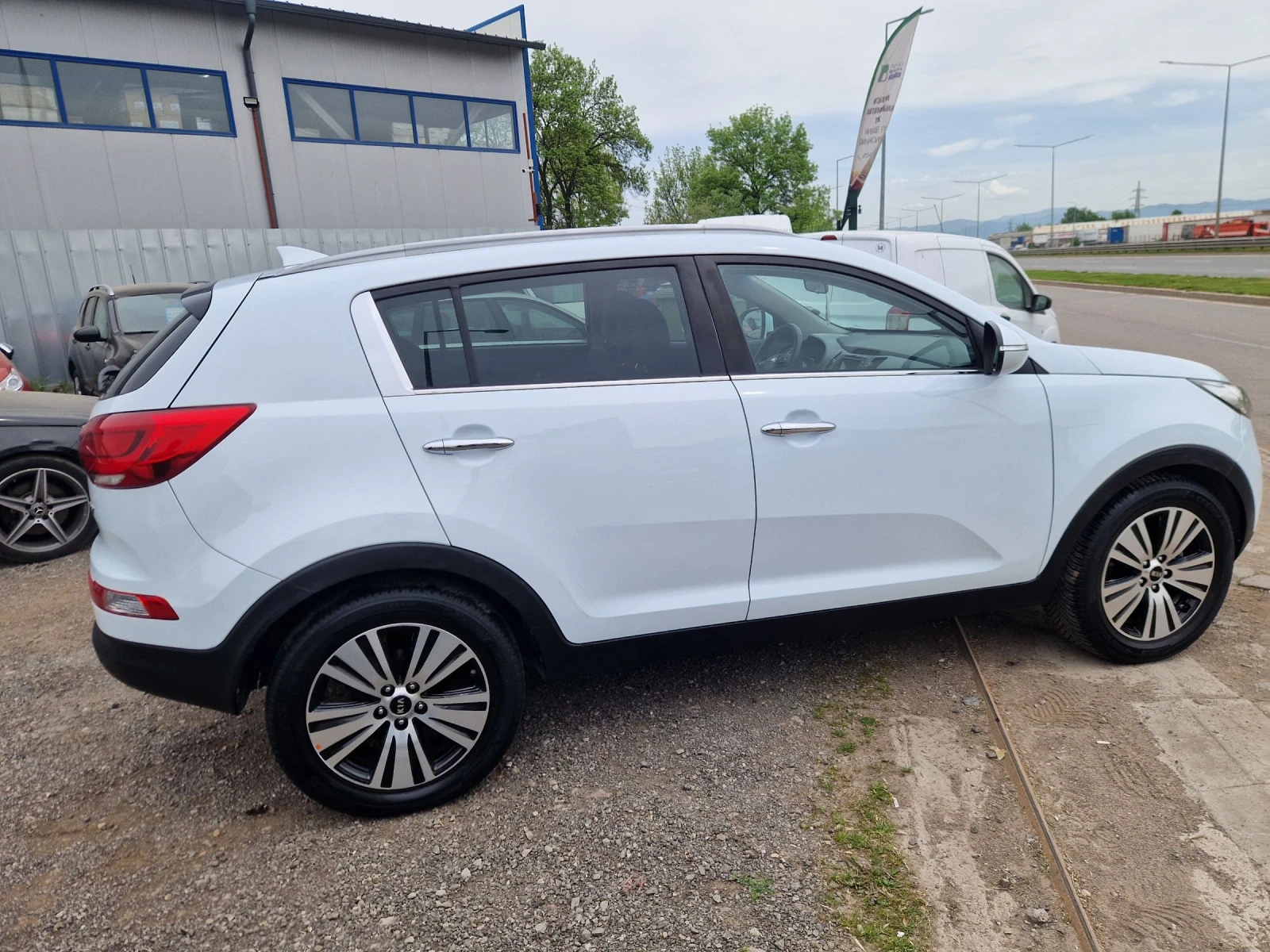 Kia Sportage 1.7CRDI 116HP.EVRO 6 ITALIA, снимка 8 - Автомобили и джипове - 54482029