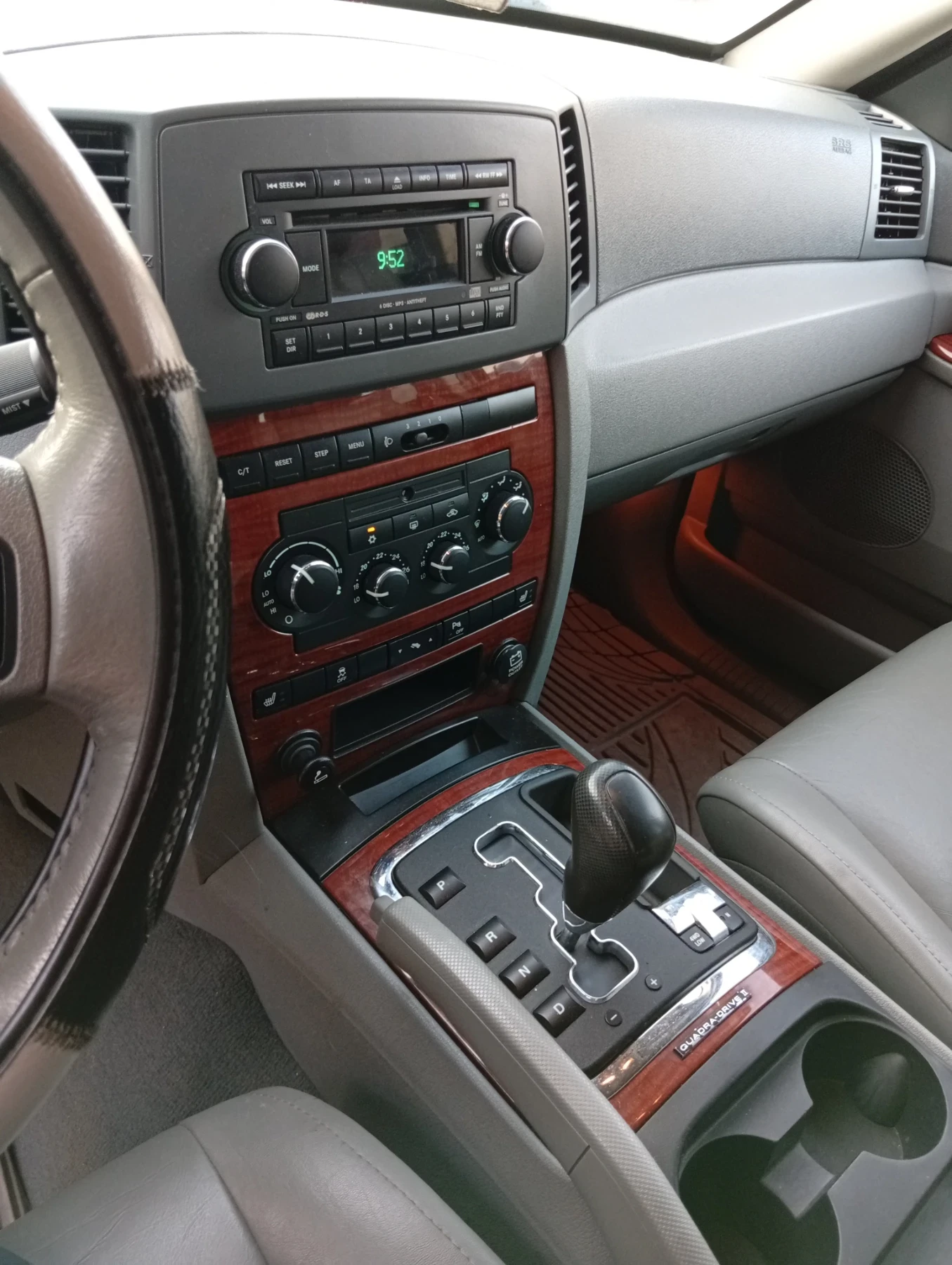 Jeep Grand cherokee, снимка 6 - Автомобили и джипове - 54755866