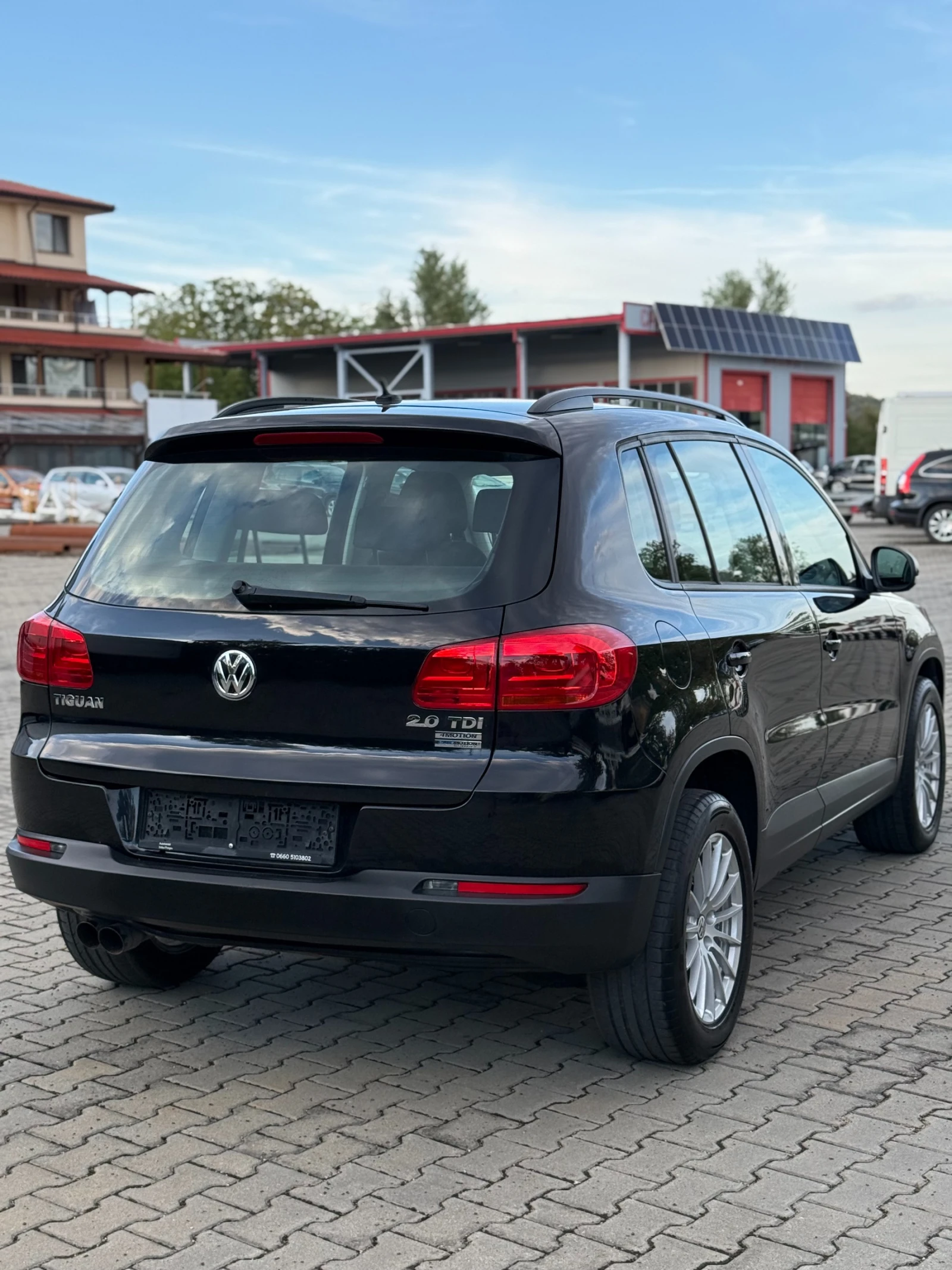 VW Tiguan 2.0 TDI * OFFROAD * / FACELIFT /, снимка 5 - Автомобили и джипове - 56087650