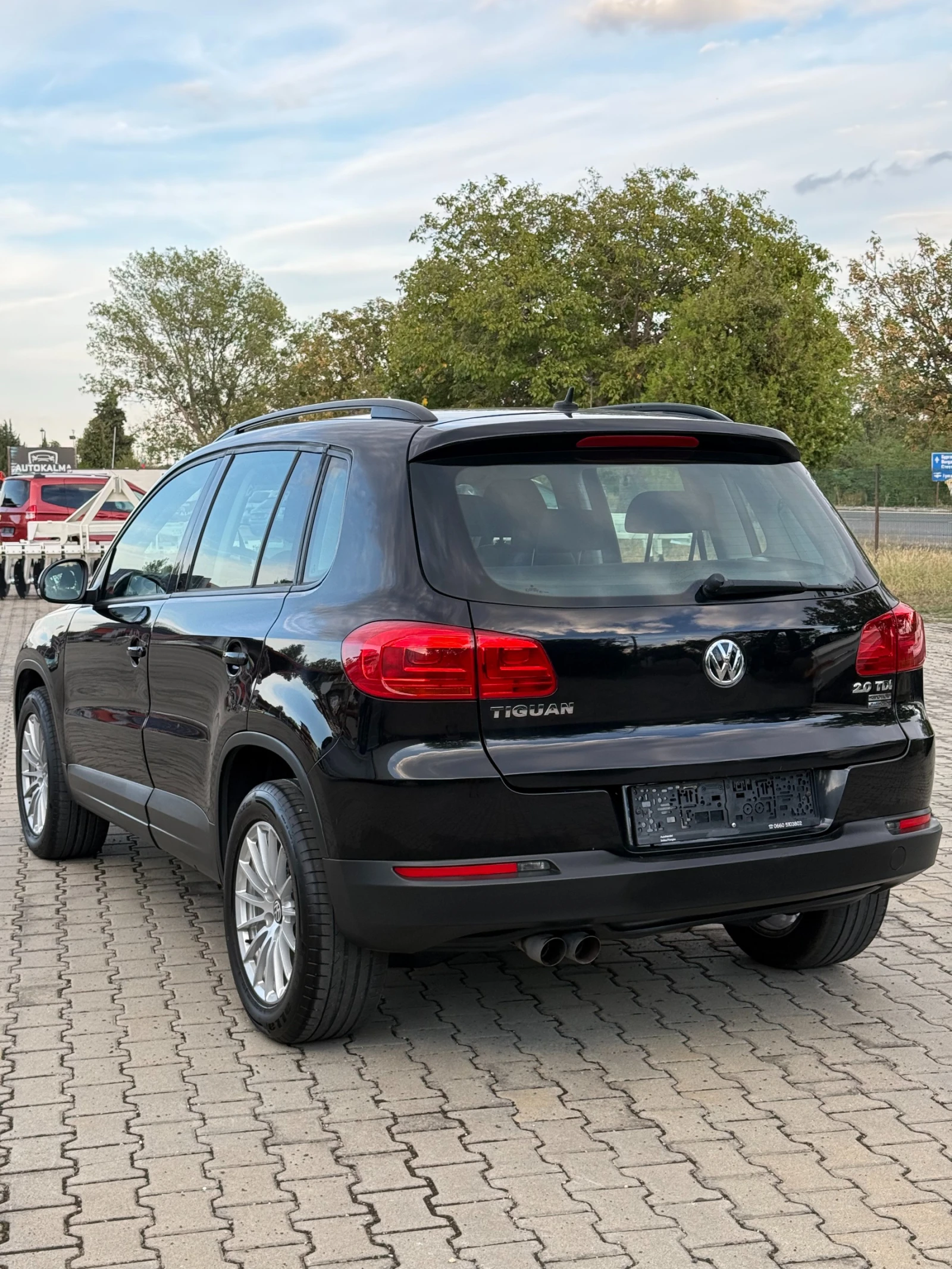 VW Tiguan 2.0 TDI * OFFROAD * / FACELIFT /, снимка 6 - Автомобили и джипове - 56087650