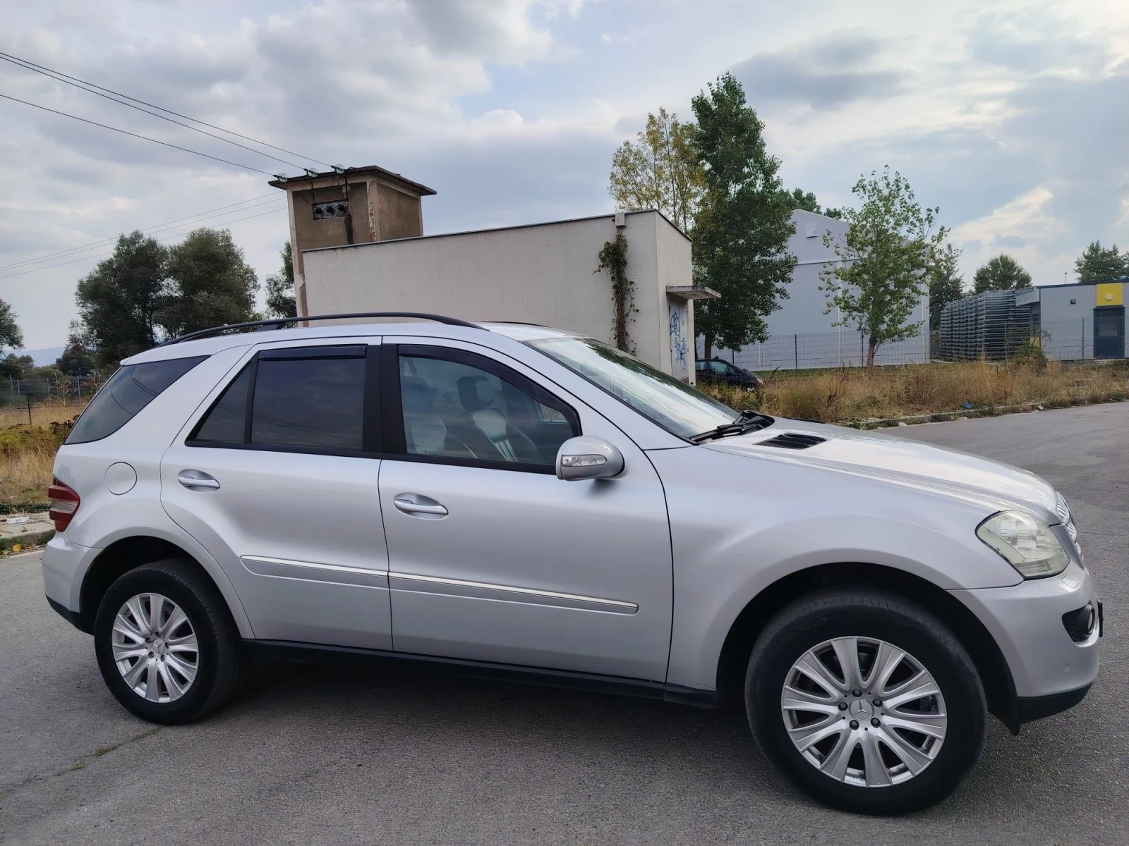 Mercedes-Benz ML 320 ML 320 CDI 3.0 V6 4MATIC, снимка 4 - Автомобили и джипове - 56173927