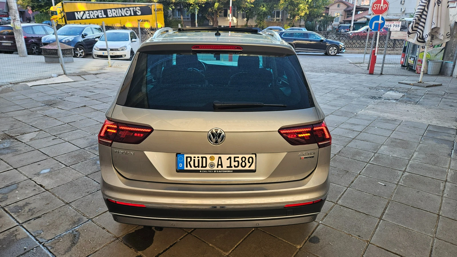 VW Tiguan 2.0TDI 4Motion DSG7 150 hp , снимка 4 - Автомобили и джипове - 56300432