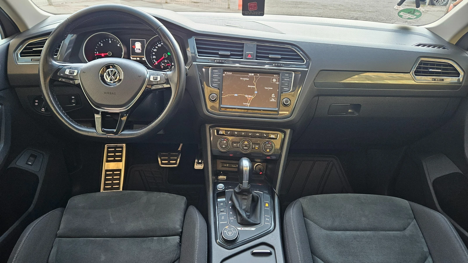 VW Tiguan 2.0TDI 4Motion DSG7 150 hp , снимка 13 - Автомобили и джипове - 56300432