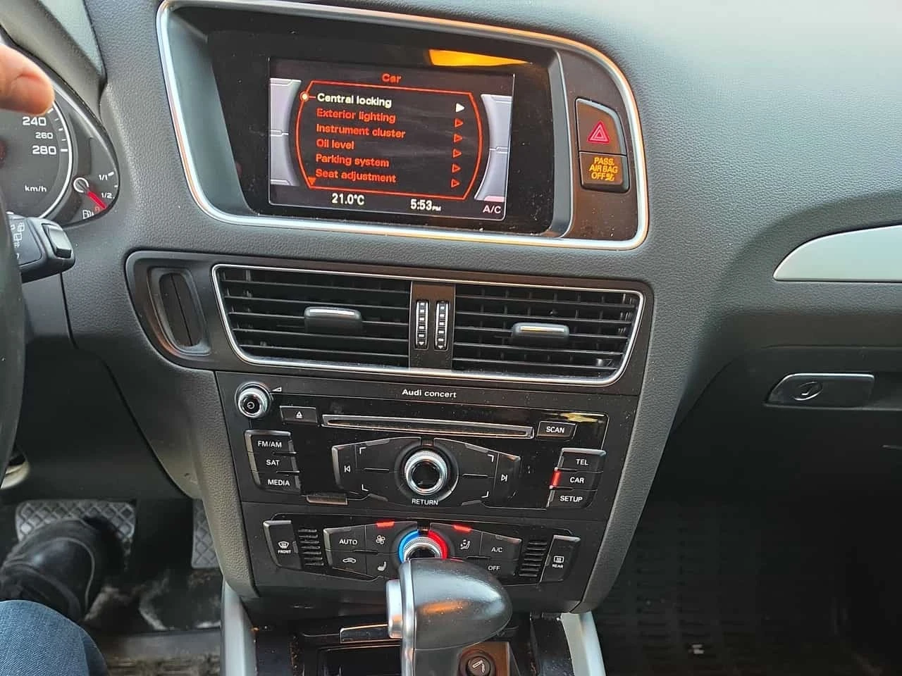 Audi Q5 * 2.0T Komfort * CARFAX *  | Mobile.bg � ����������� 9