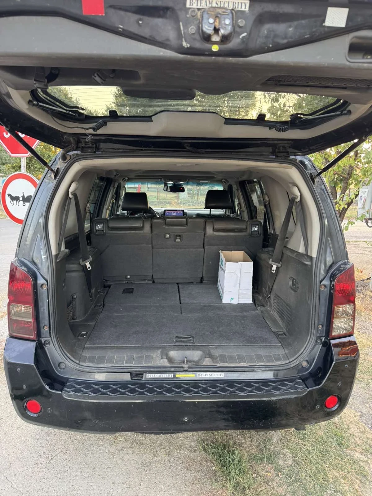 Nissan Pathfinder, снимка 10 - Автомобили и джипове - 56711668