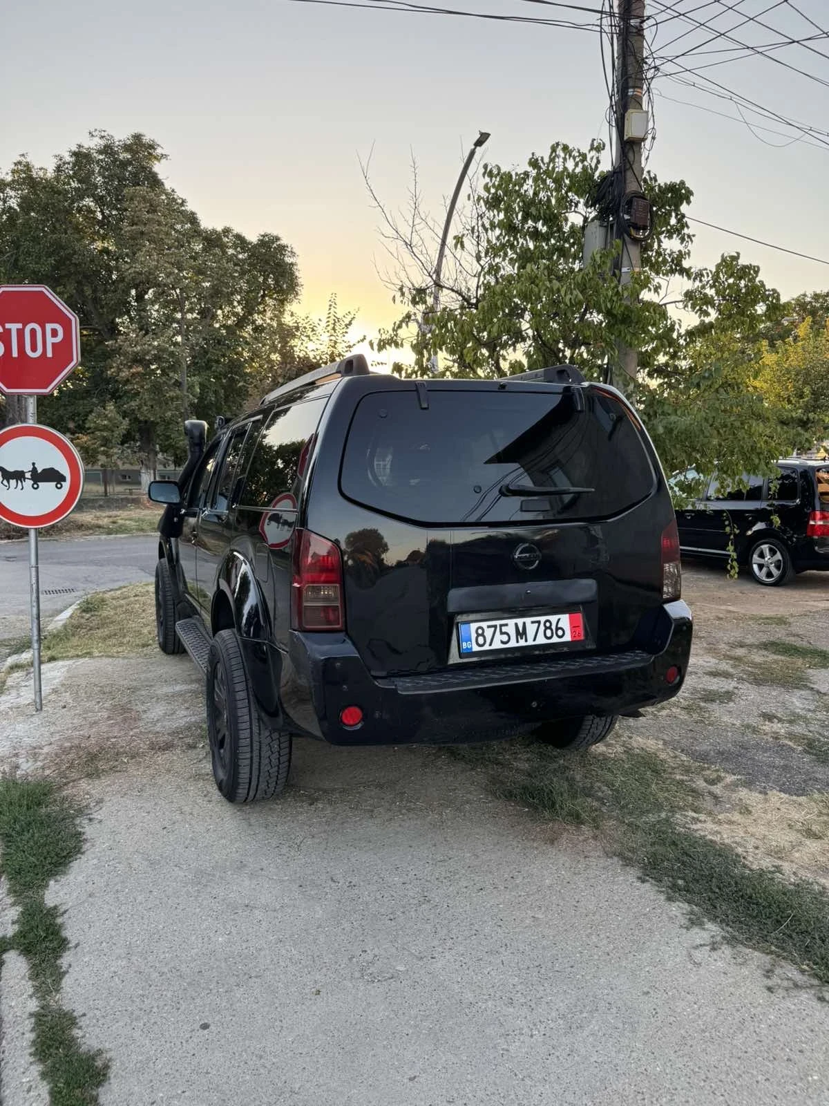 Nissan Pathfinder, снимка 5 - Автомобили и джипове - 56711668