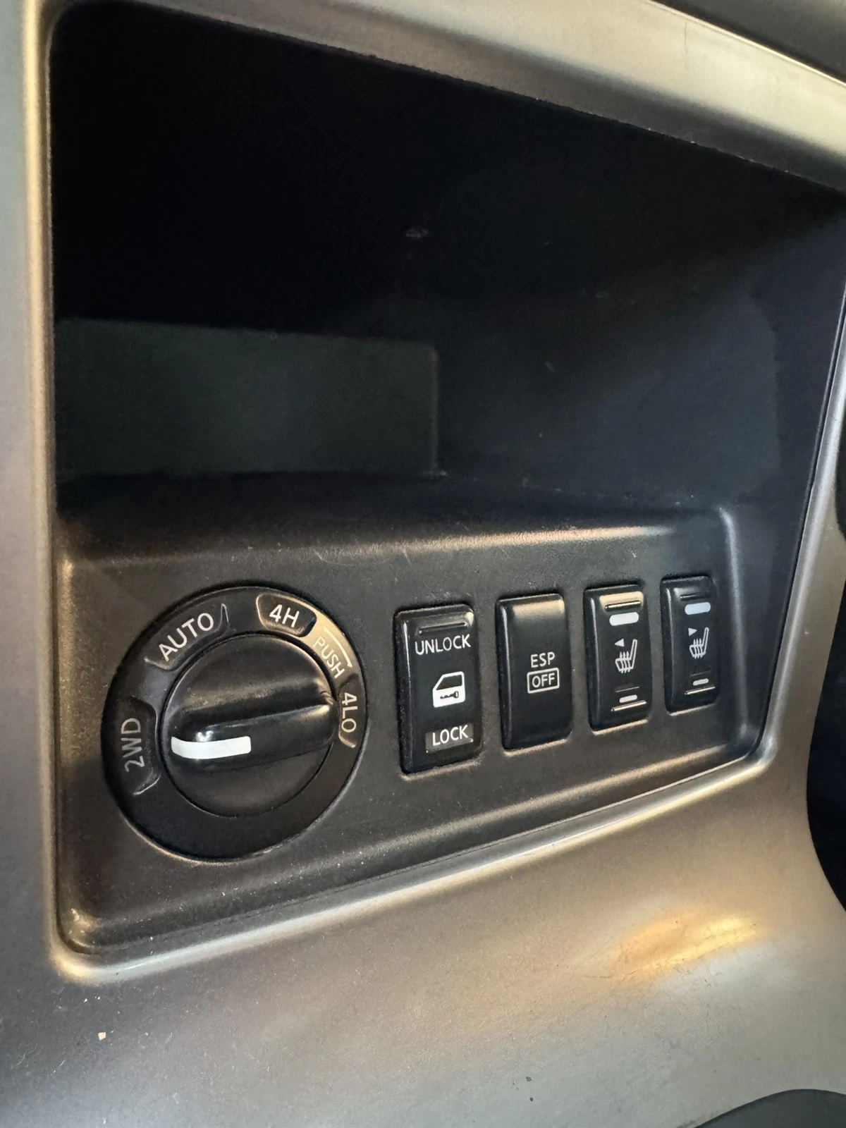 Nissan Pathfinder, снимка 8 - Автомобили и джипове - 56711668