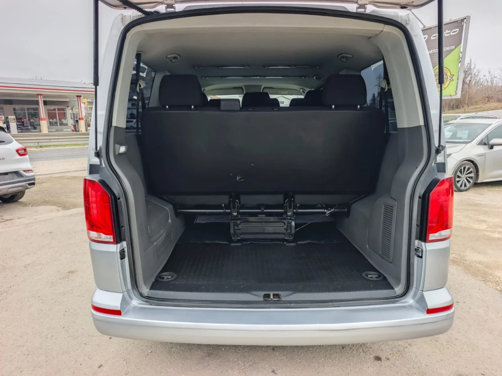 VW Caravelle Т6* 2.0TDI* 9 местен* , снимка 17 - Бусове и автобуси - 55158998