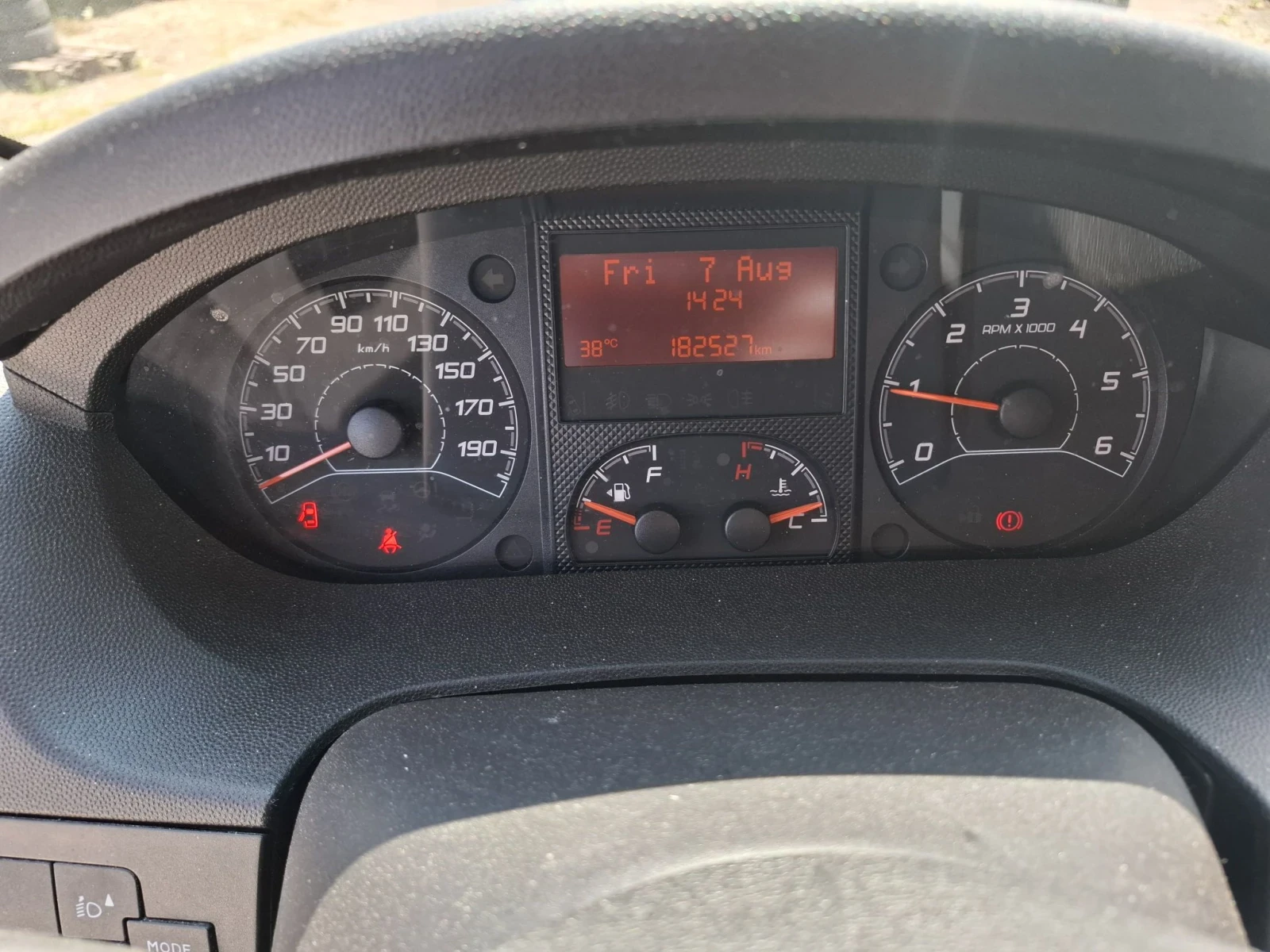 Peugeot Boxer 2.2 HDI, снимка 9 - Бусове и автобуси - 55586109
