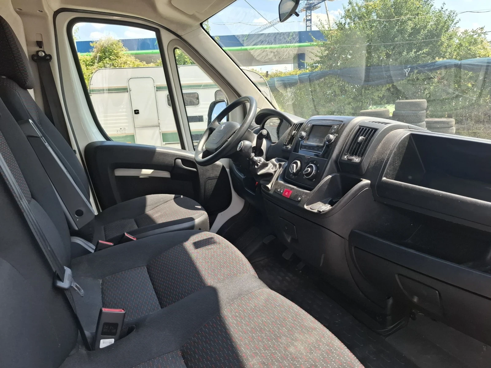 Peugeot Boxer 2.2 HDI, снимка 11 - Бусове и автобуси - 55586109