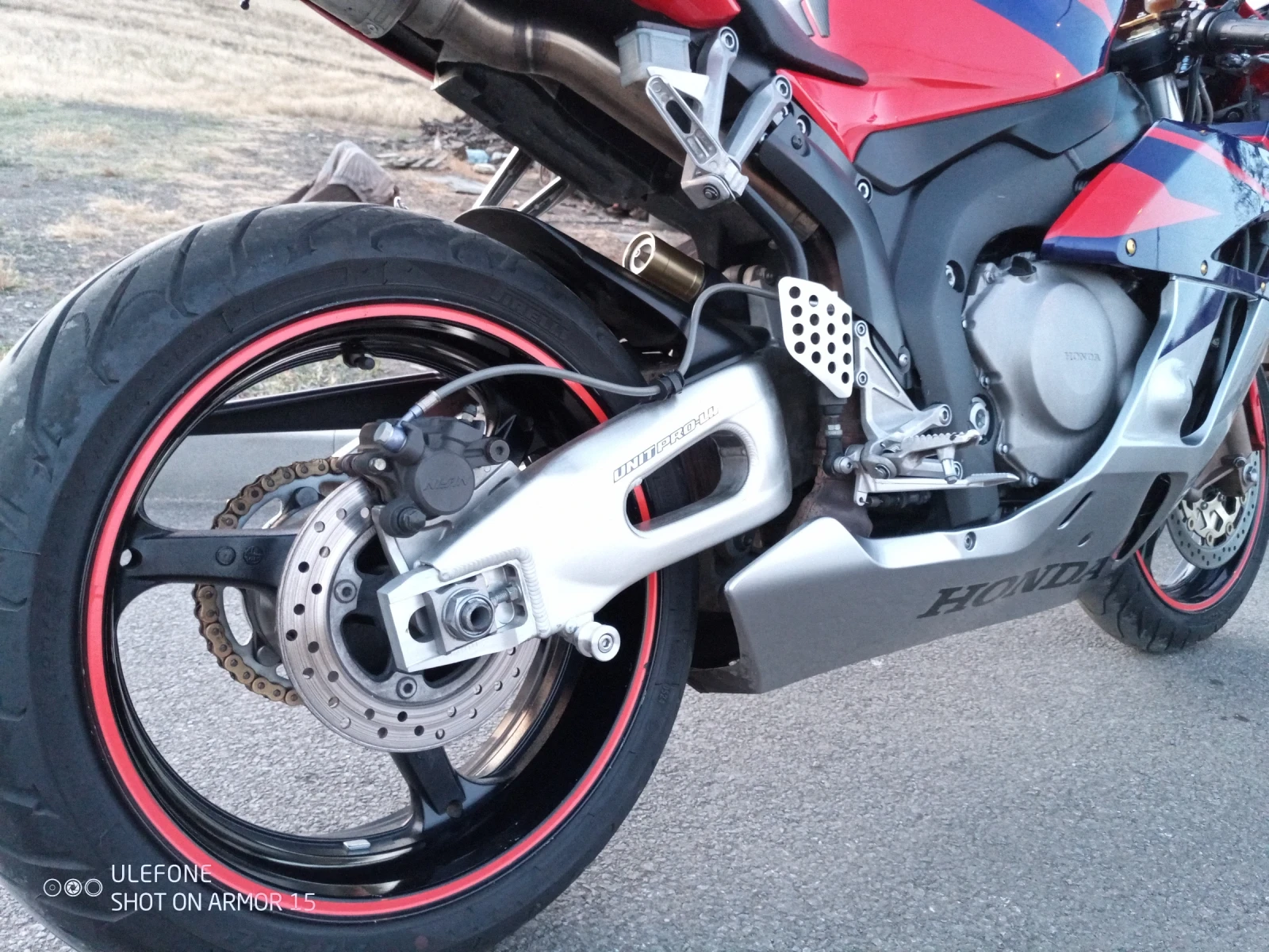 Honda Cbr 1000 rr - изображение 2