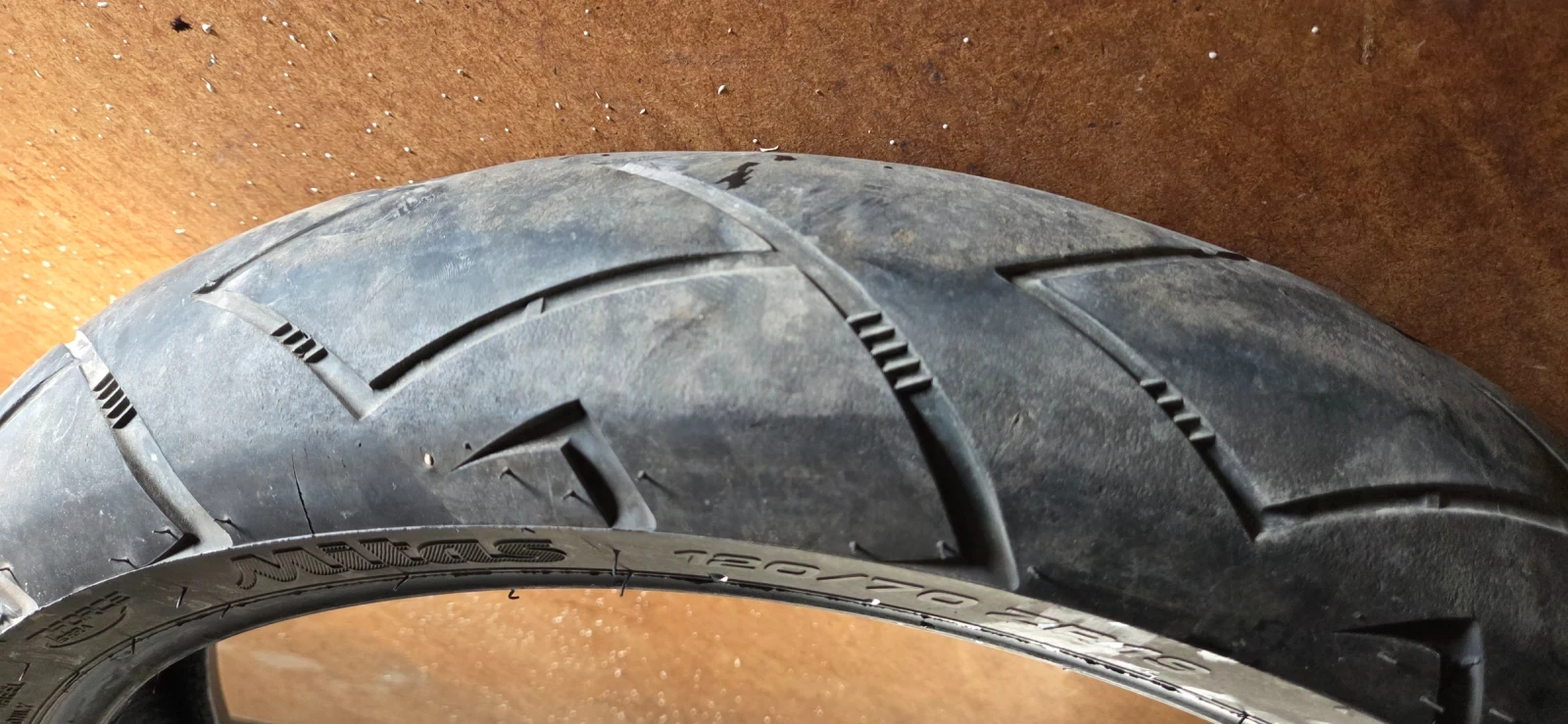 Гуми, снимка 7 - Гуми и джанти - 54007011