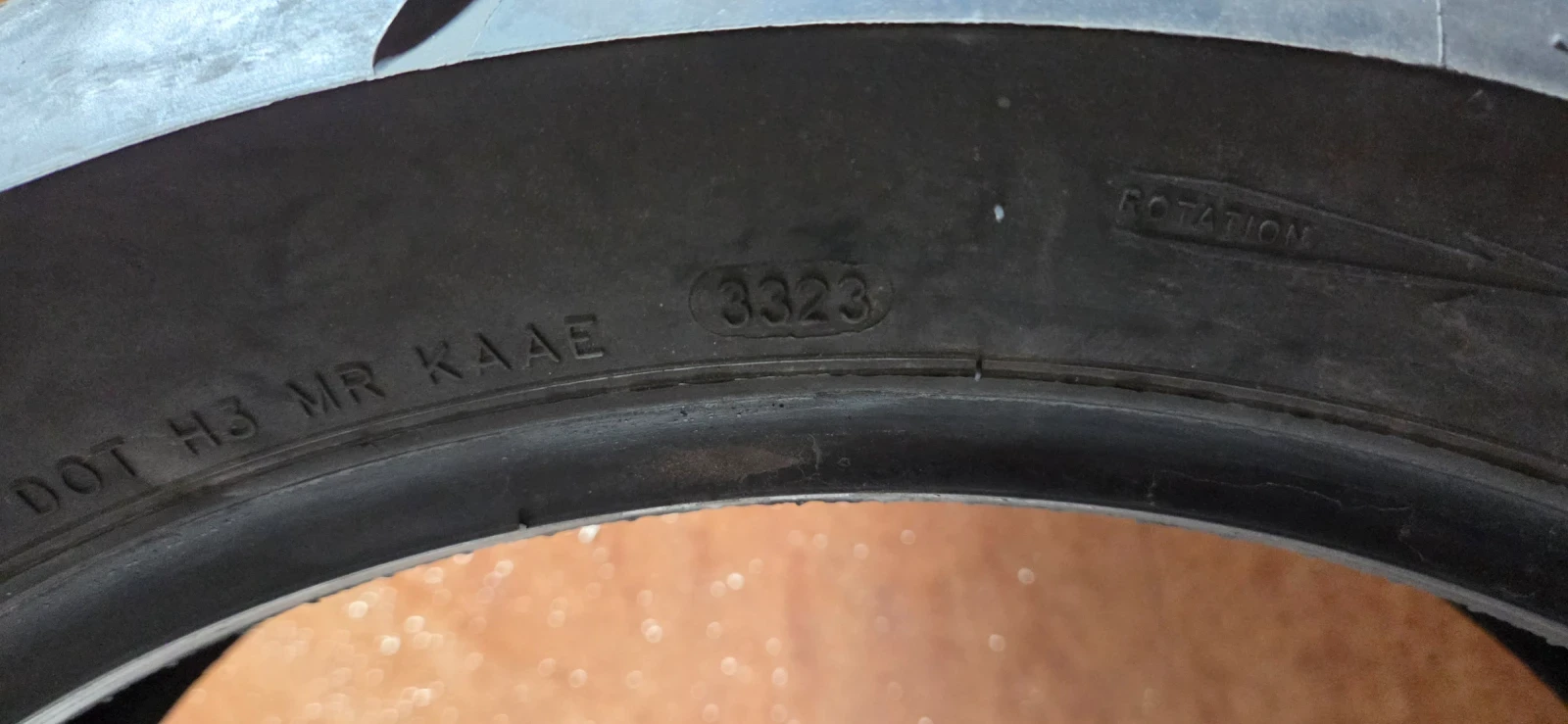 Гуми, снимка 4 - Гуми и джанти - 54007011