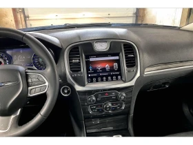 Chrysler 300c * Touring L | Leather | V6 | Remote Start * CARFAX - 19900 € / 38921.02 лв. - 54072681 10