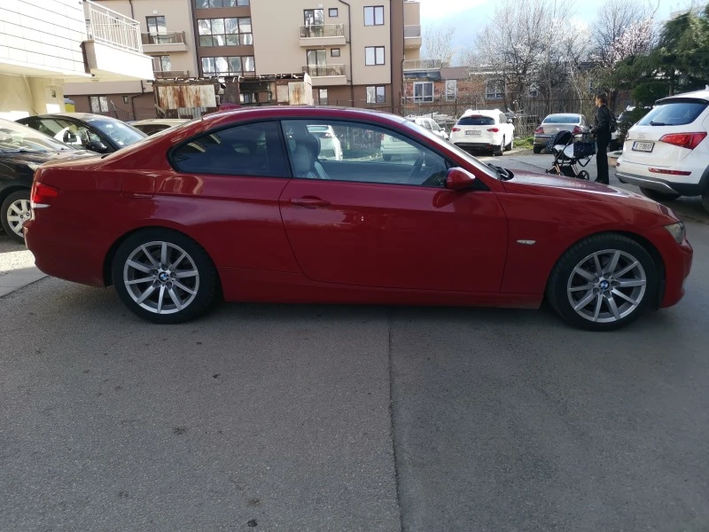 BMW 330 Xi Swiss, снимка 8 - Автомобили и джипове - 42802338