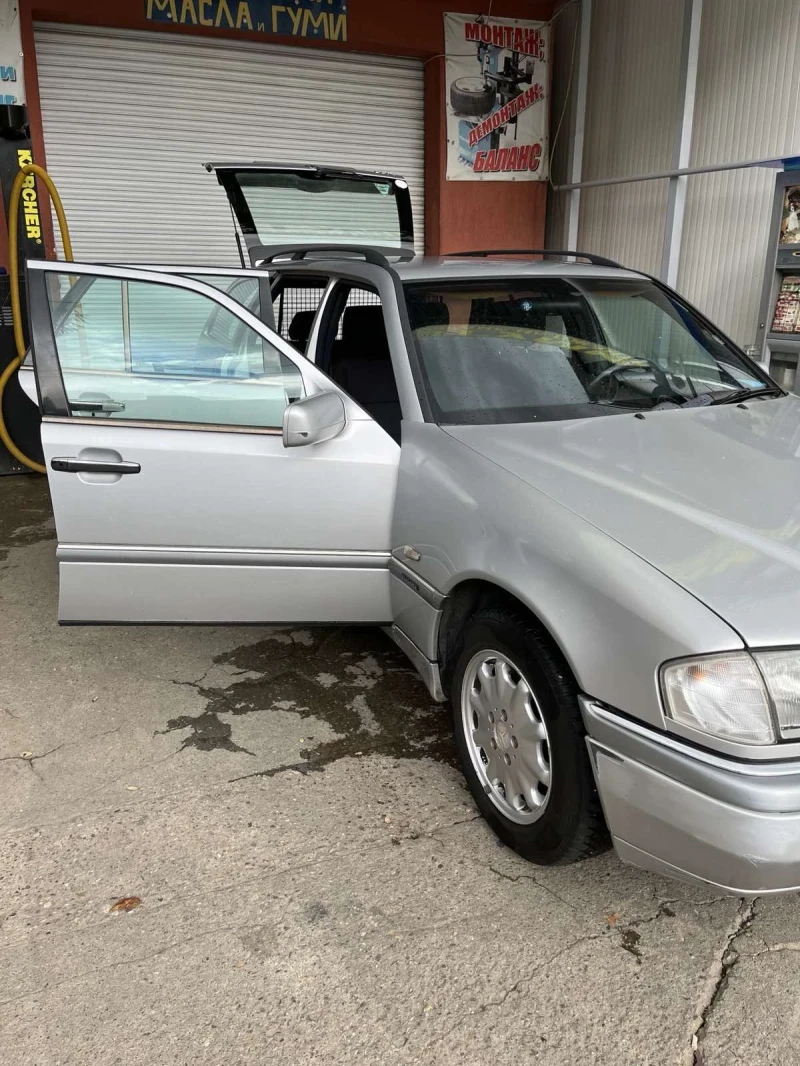 Mercedes-Benz C 180 C180 122кс, снимка 2 - Автомобили и джипове - 47965445