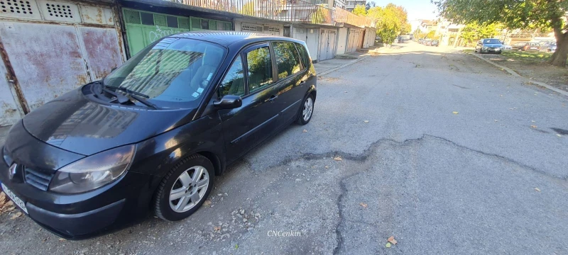 Renault Scenic, снимка 9 - Автомобили и джипове - 48091809