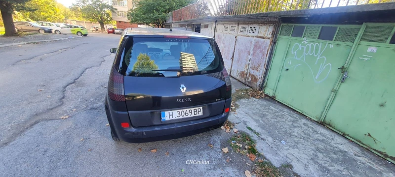 Renault Scenic, снимка 12 - Автомобили и джипове - 48091809