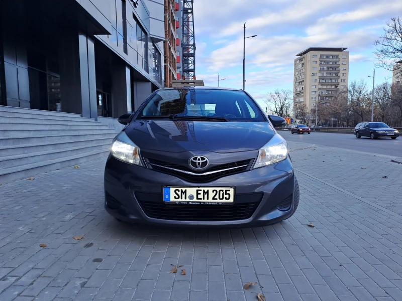 Toyota Yaris 1.4 Дизел /Нави /Камера, снимка 2 - Автомобили и джипове - 48548800