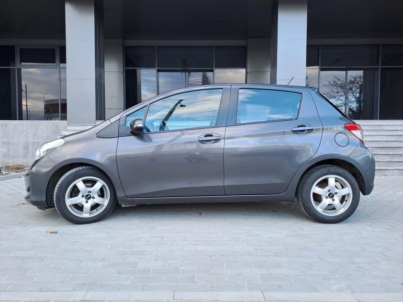 Toyota Yaris 1.4 Дизел /Нави /Камера, снимка 3 - Автомобили и джипове - 48548800