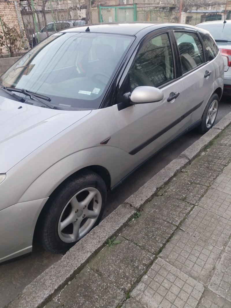 Ford Focus 1.8 TDDI 90 к.с. КЛИМА, снимка 2 - Автомобили и джипове - 48647515