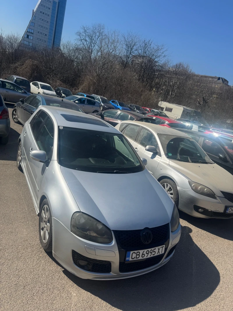 VW Golf 5, снимка 5 - Автомобили и джипове - 49547300