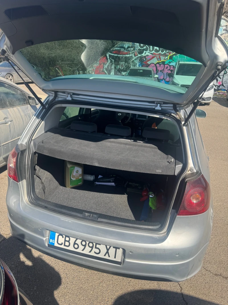 VW Golf 5, снимка 12 - Автомобили и джипове - 49547300