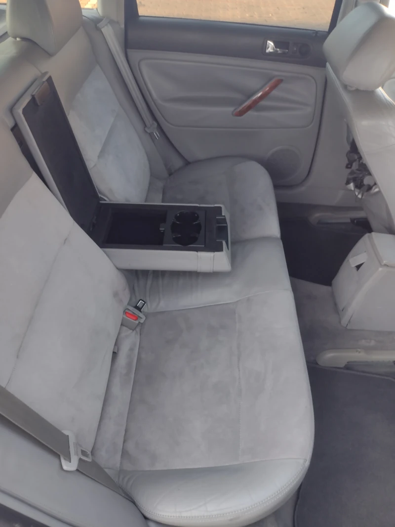 VW Passat 1.8 Т Highline. Газ, снимка 5 - Автомобили и джипове - 51316353