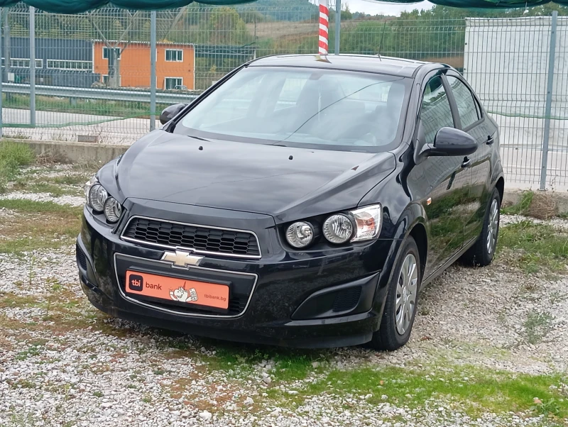 Chevrolet Aveo 1.3-D-КЛИМАТРОНИК, снимка 4 - Автомобили и джипове - 52036390