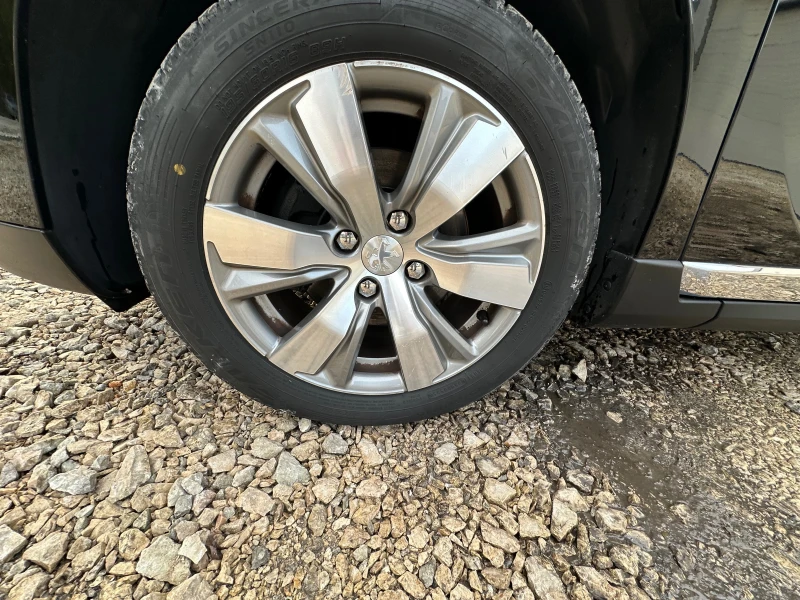 Peugeot 2008 1.6HDI* ALLURE* FULL* TOP* , снимка 16 - Автомобили и джипове - 52404578