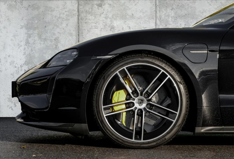 Porsche Taycan TURBO S LED-MATRIX PANORAMA BURMESTER KERAMIK, снимка 5 - Автомобили и джипове - 52434324