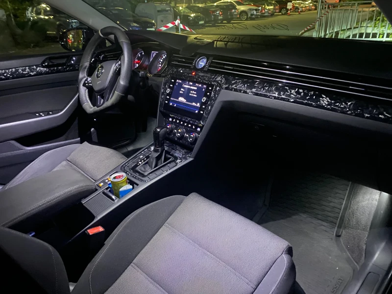 VW Passat 2.0 TDI Comfortline BlueMotion, снимка 9 - Автомобили и джипове - 52474603