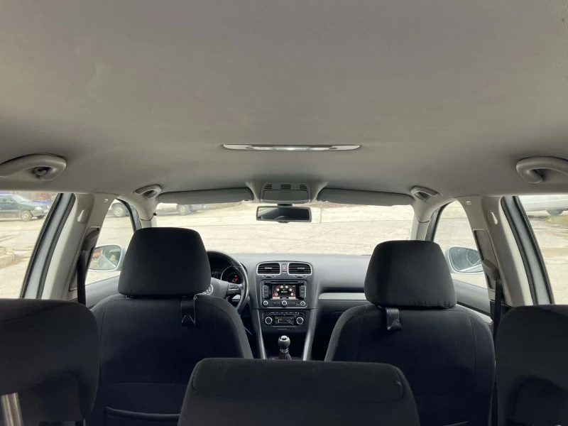 VW Golf 1.6 TDI 105 k Highline , снимка 14 - Автомобили и джипове - 53291458