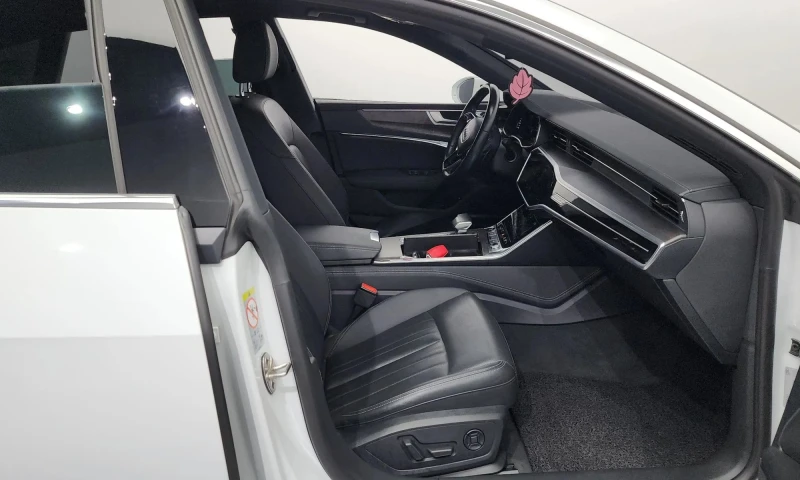 Audi A7 A7 (4K) 45 Tdi Quattro Premium, снимка 10 - Автомобили и джипове - 53074829