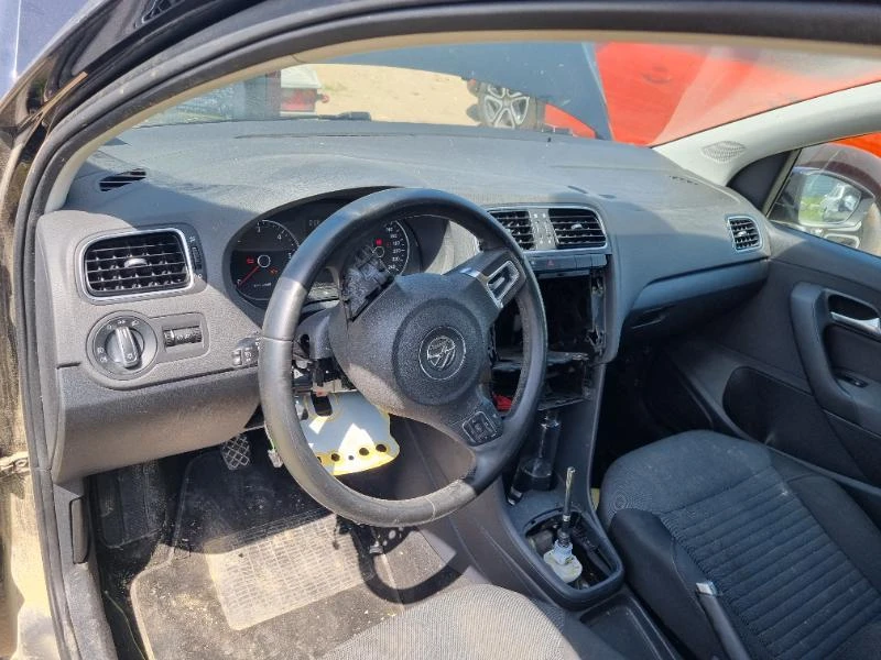 VW Polo 1.2dizel, снимка 15 - Автомобили и джипове - 47402485