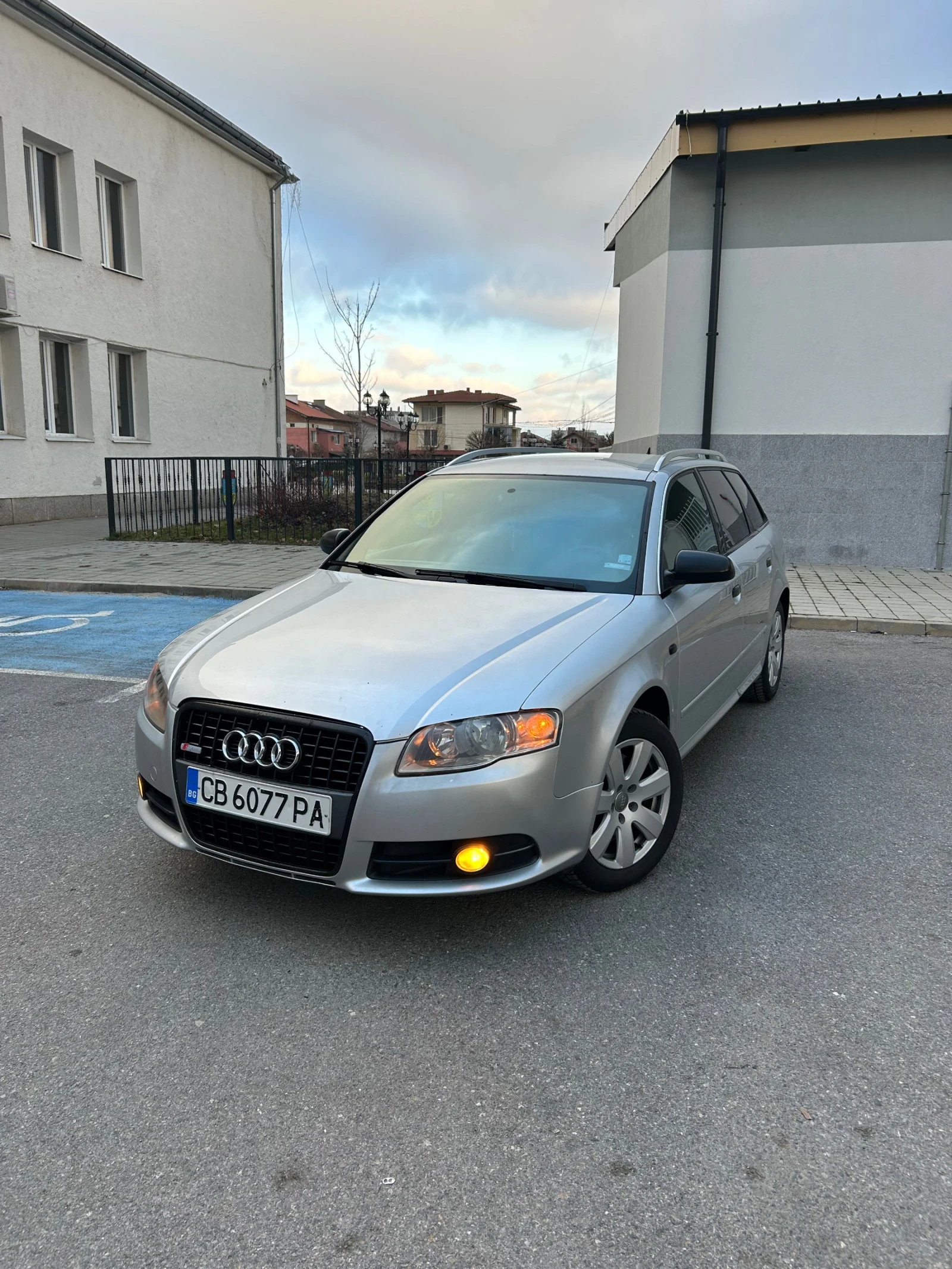 Audi A4, снимка 1