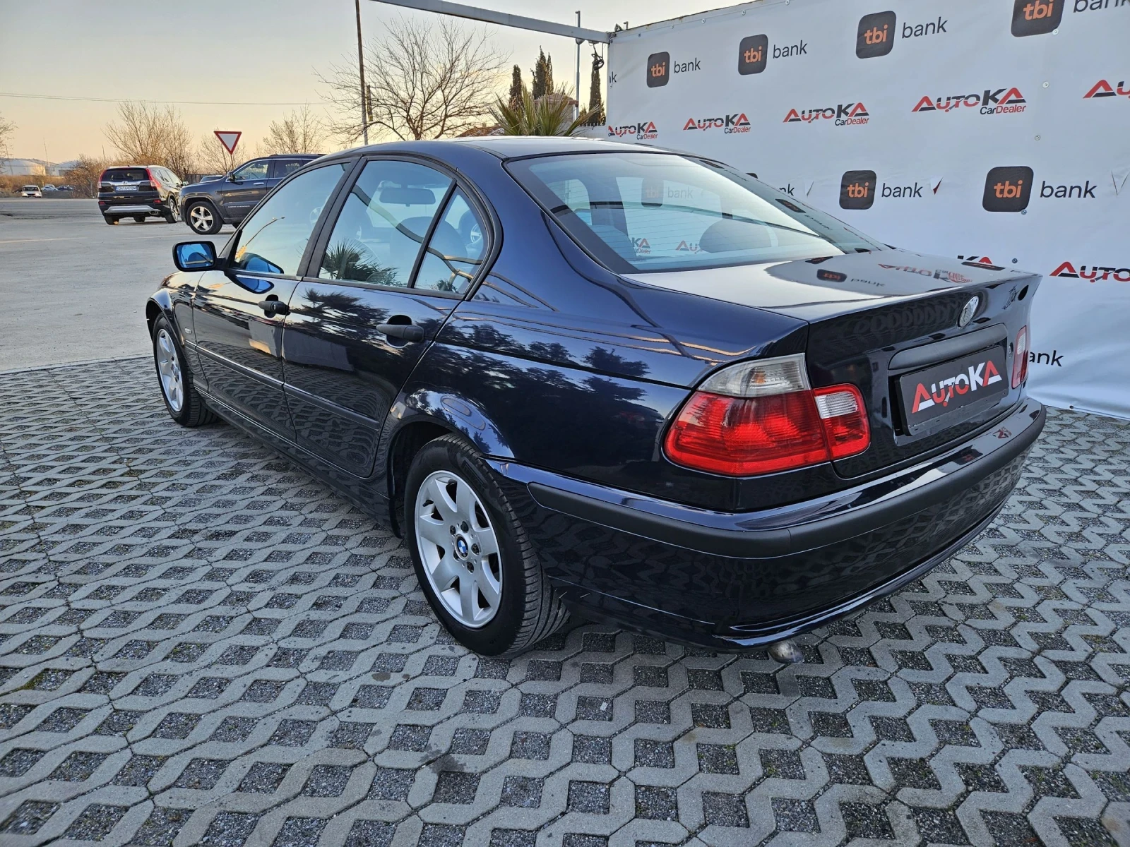 BMW 320 2.0D-136кс= АВТОМАТ= КЛИМАТРОНИК= СЕДАН - изображение 5