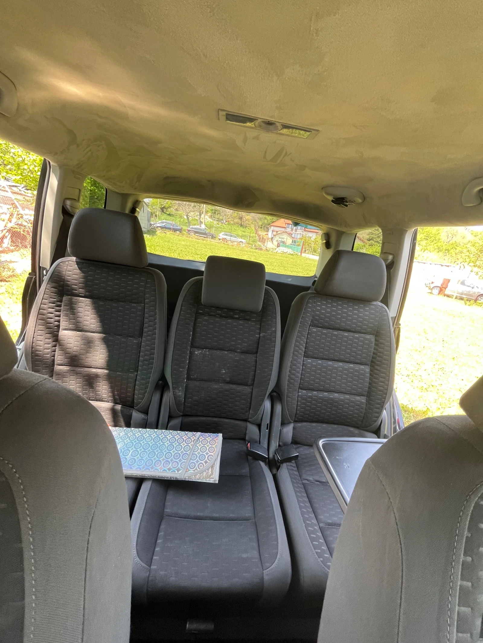 VW Touran 2.0 TDI 140 кс Facelift - изображение 8